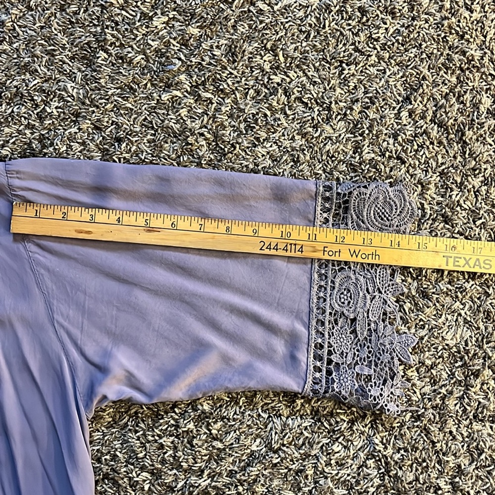 Lightweight Purple Robe - Picture 5 of 7